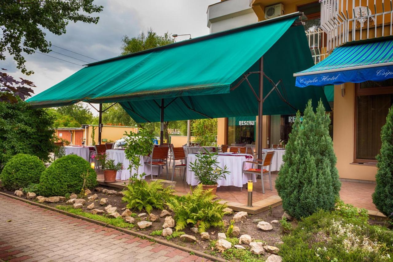 Csipke Hotel Kiskunhalas Ngoại thất bức ảnh