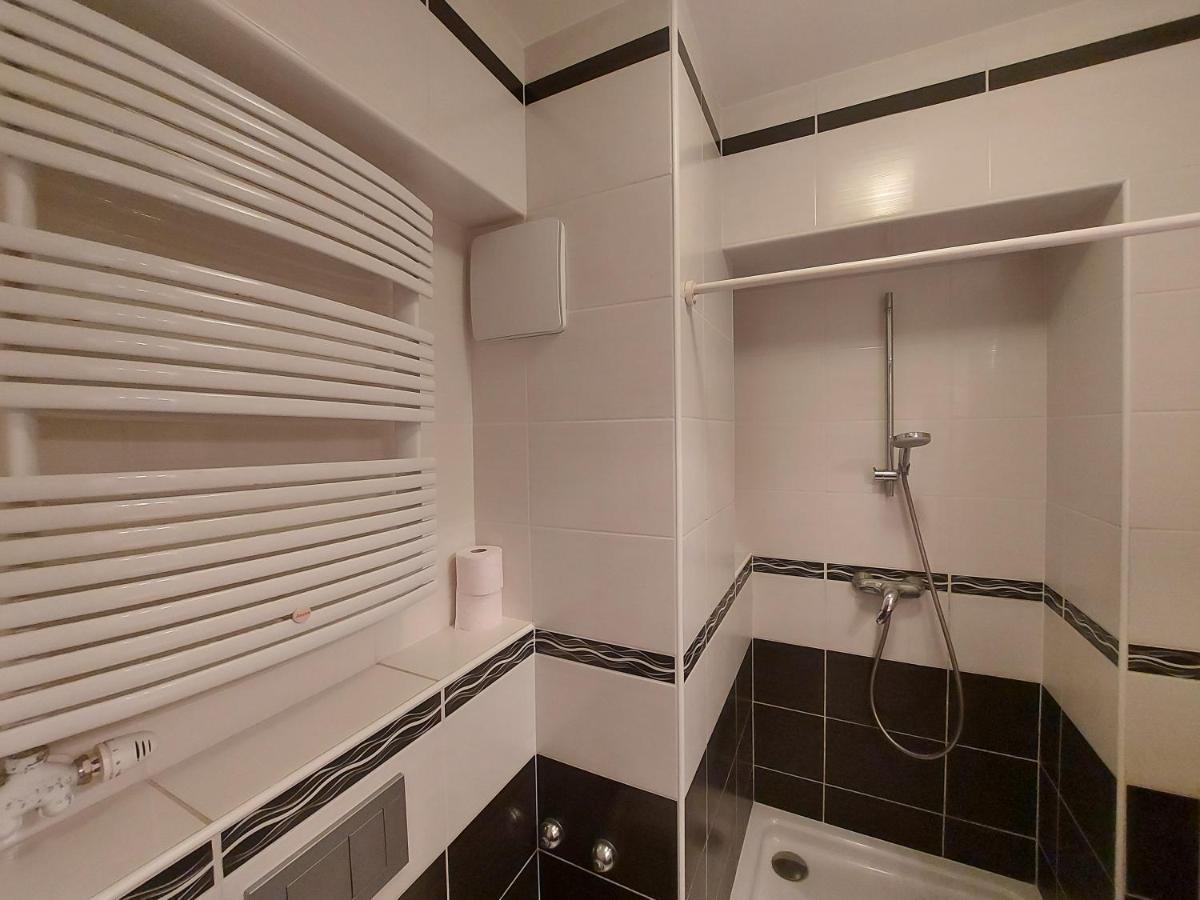 Csipke Hotel Kiskunhalas Ngoại thất bức ảnh