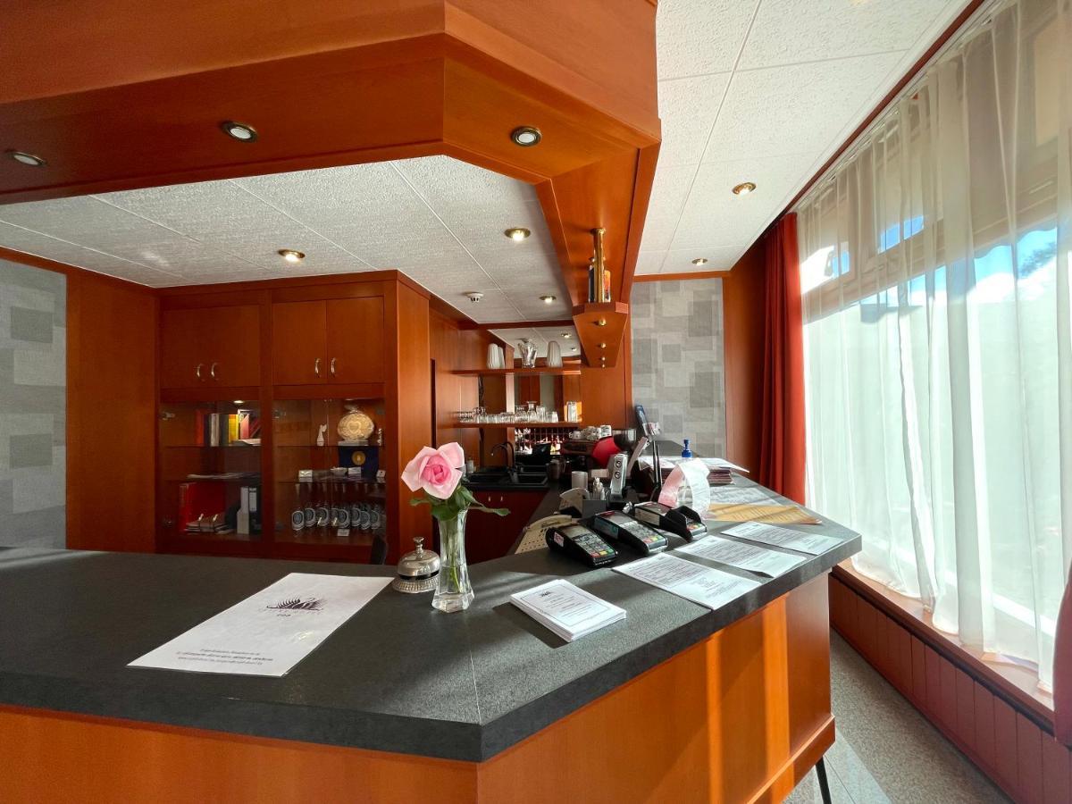 Csipke Hotel Kiskunhalas Ngoại thất bức ảnh