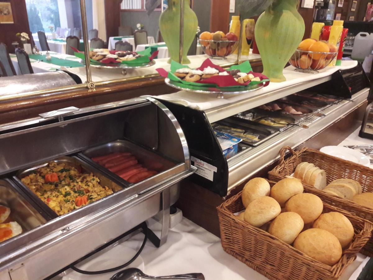Csipke Hotel Kiskunhalas Ngoại thất bức ảnh
